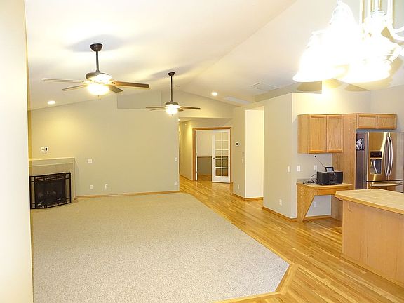 3rd image of 6603 110th Ave NE