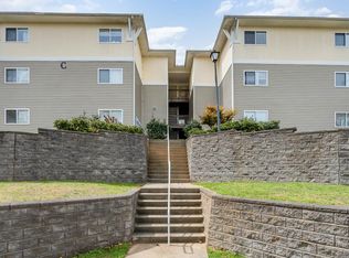 303 Smith Level Rd APT C23, Chapel Hill, NC 27516