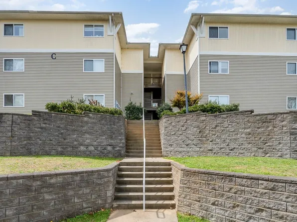 303 Smith Level Rd APT C23, Chapel Hill, NC 27516