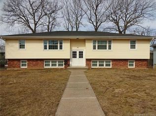 96 Wedgewood Dr, Waterbury, CT 06705