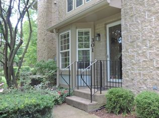 301 S Jefferson St, Batavia, IL 60510