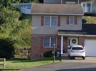 131 Meadowridge Dr, Morgantown, WV 26505