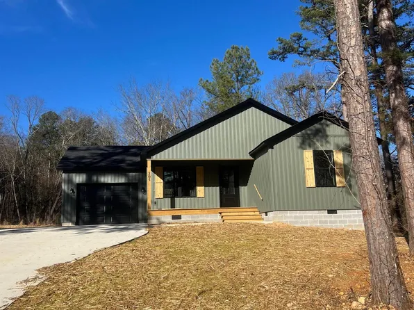 305 Travis Rd, Fort Payne, AL 35967