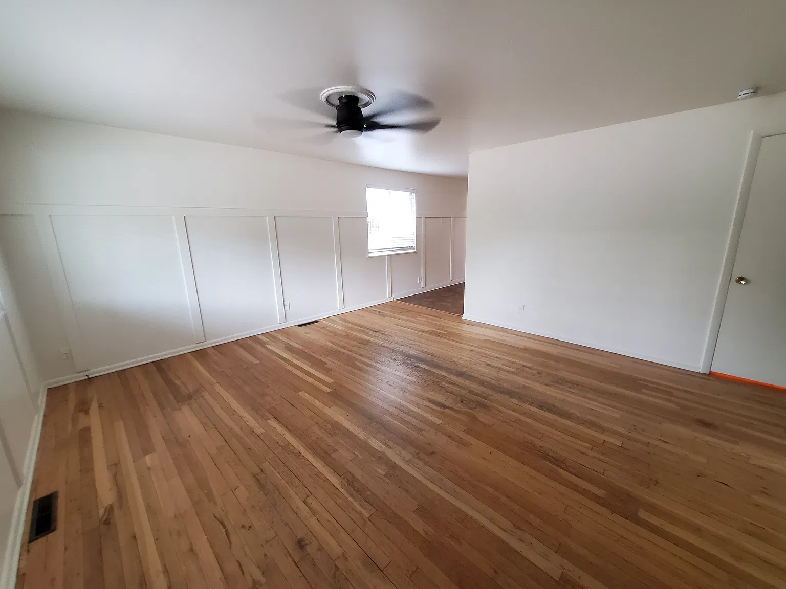 5 bed, 3.5 bath, 1584 sqft, $6,125 — Photo 4