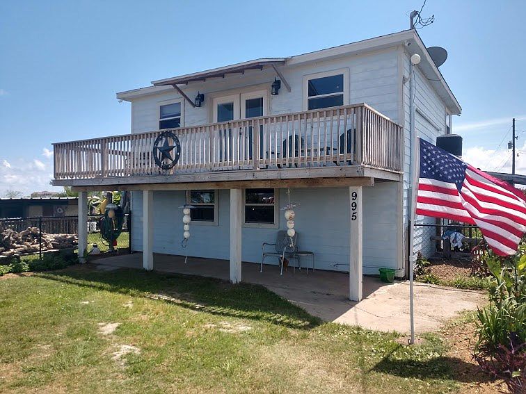 1st image of 995 Sea Spray Dr