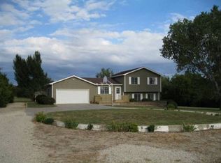 382 18th Ave, Moundridge, KS 67107