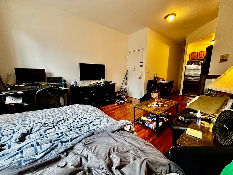 1728 2nd Ave #2B — Photo 4