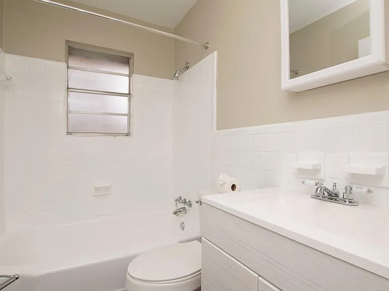 3660 Peachtree Rd NE #E4 — Photo 11