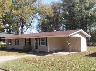 5 Longview Dr, Grenada, MS 38901
