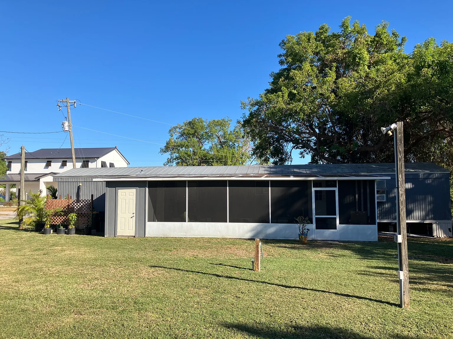 2 bed, 924 sqft, $1,800 — Photo 1