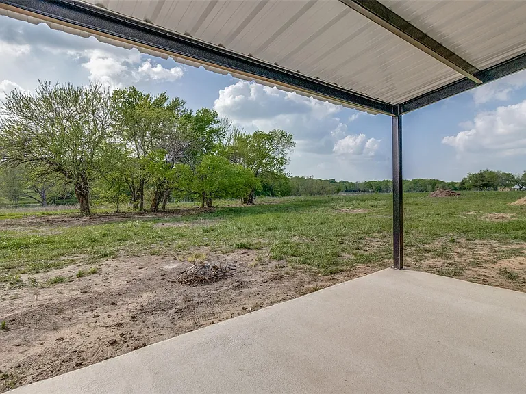 100 County Road 4140 — Photo 37