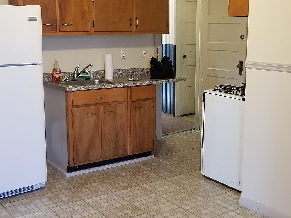 2nd image of 407 Milgate St