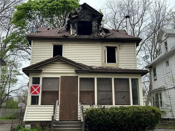 382 Clay Ave, Rochester, NY 14613