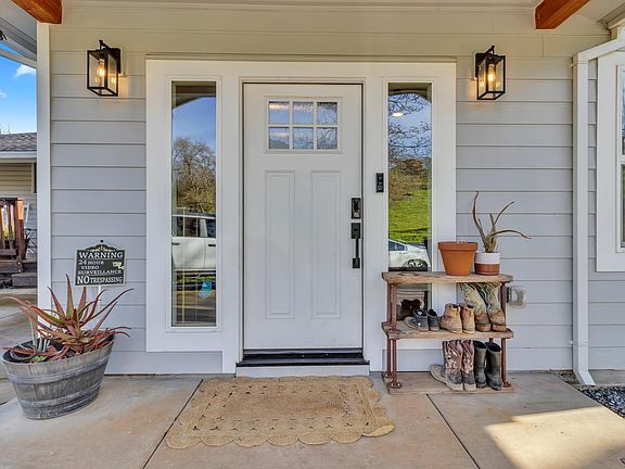 5th image of 4891 Creekside Dr