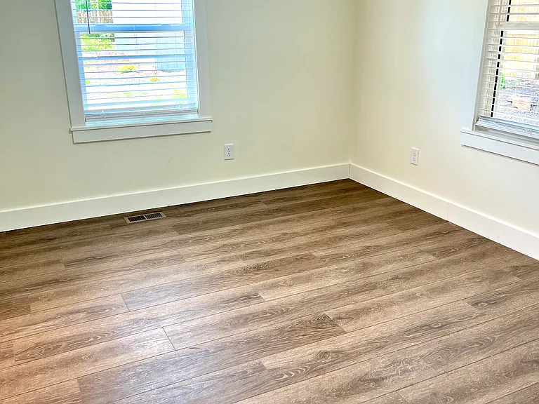 3111 Valley View Dr — Photo 16