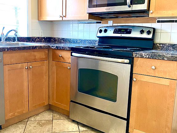 4th image of 5918 Loughborough Ave #2S