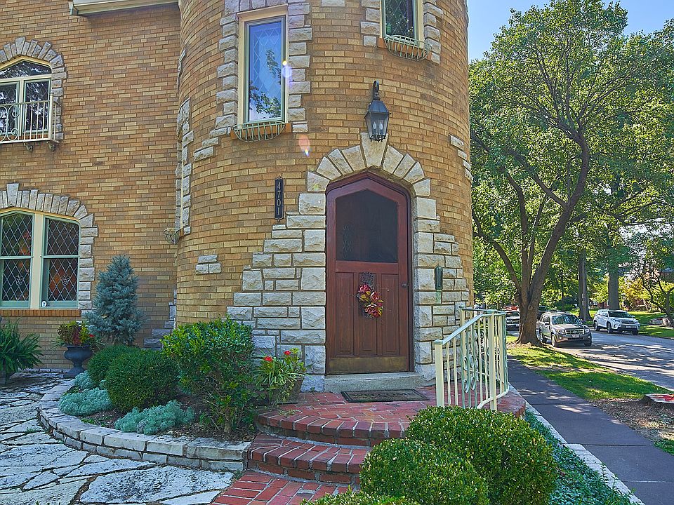 1st image of 4701 Prague Ave