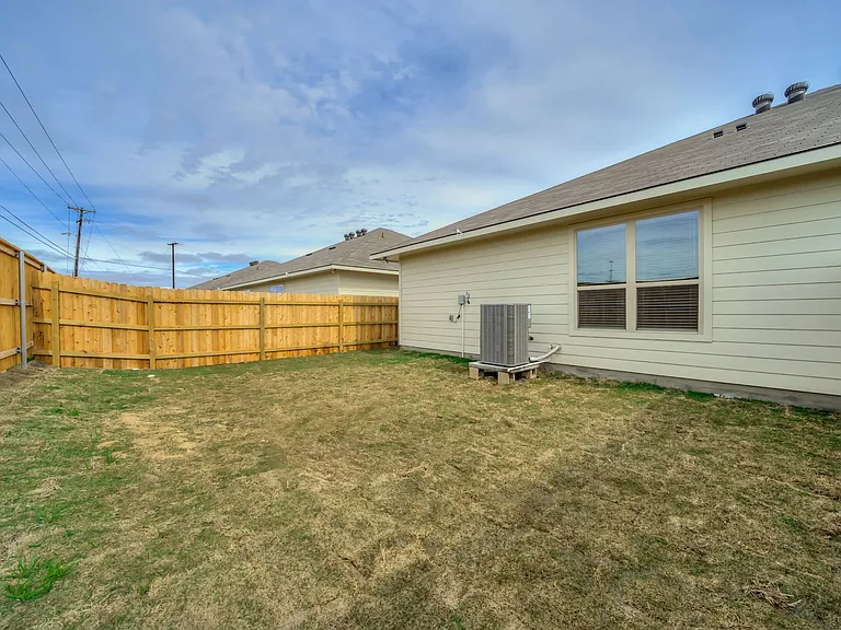 1515 Case Rd — Photo 62
