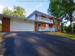 1414 Bedford Rd, Charleston, WV 25314