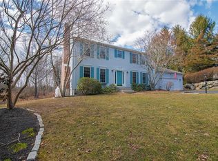 10 Windward Dr, Westerly, RI 02891