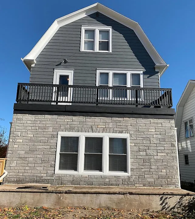 324 Russell Ave #3