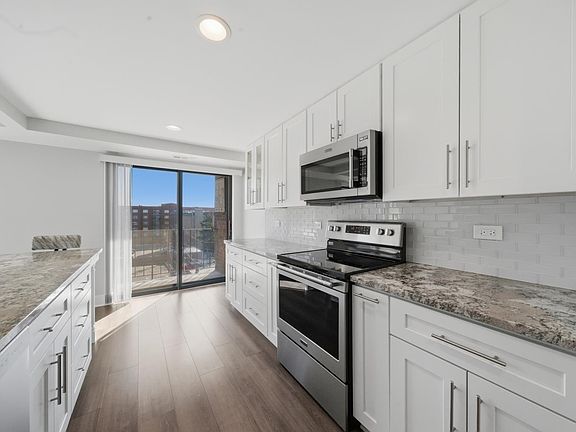 4th image of 555 Graceland Ave APT 503