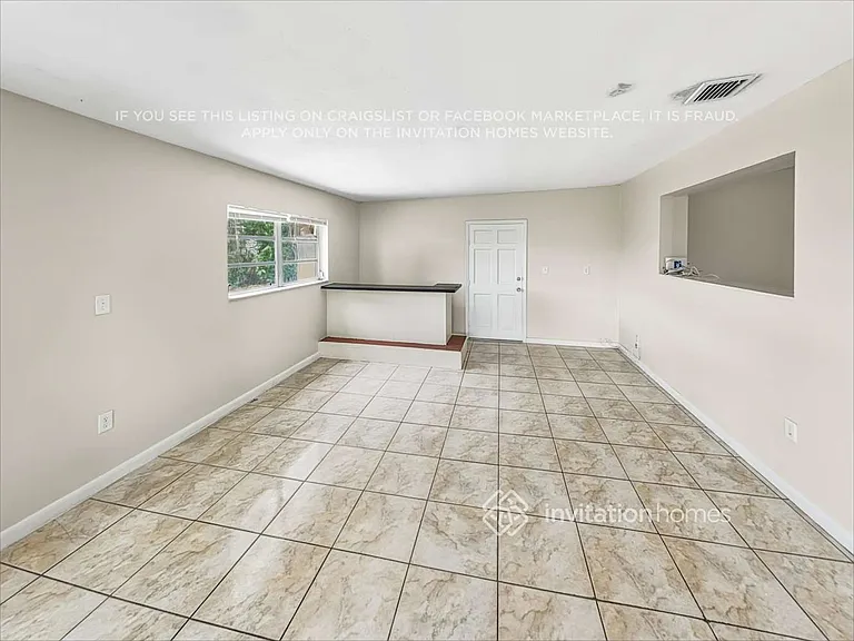 1270 NW 196th St — Photo 7