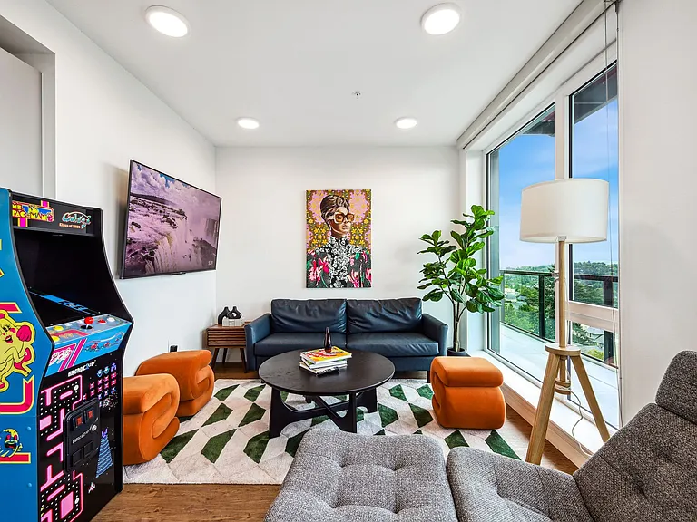 Madrone Passive House, Bright Homes in Walkable Central District Location with W/D in Unit and NE... — Photo 7