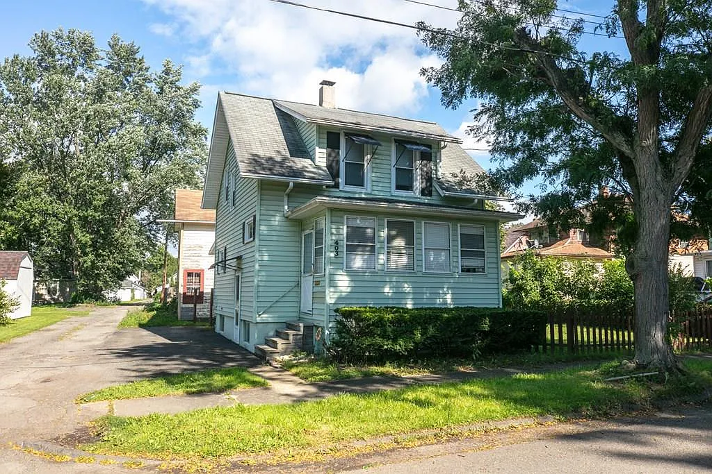 403 Pine St photo 1