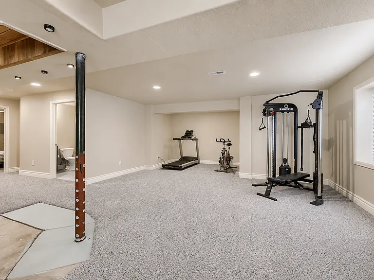 1582 Hays Ct — Photo 18
