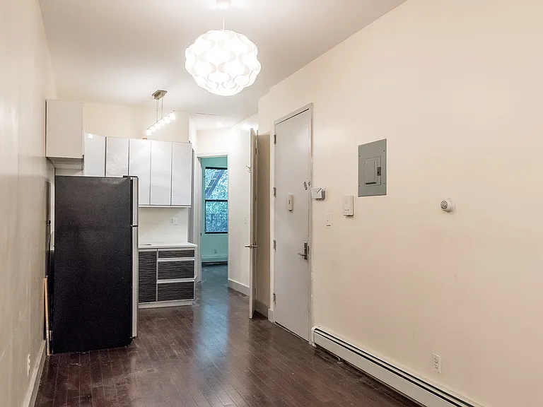 1432 Dekalb Ave #2L — Photo 2