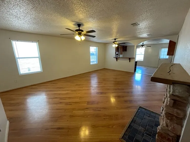 5413 Emmeryville Ln — Photo 6