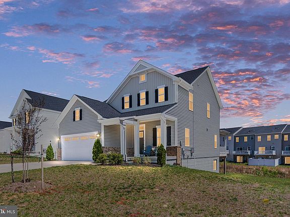 3rd image of 497 Bridgepoint Dr