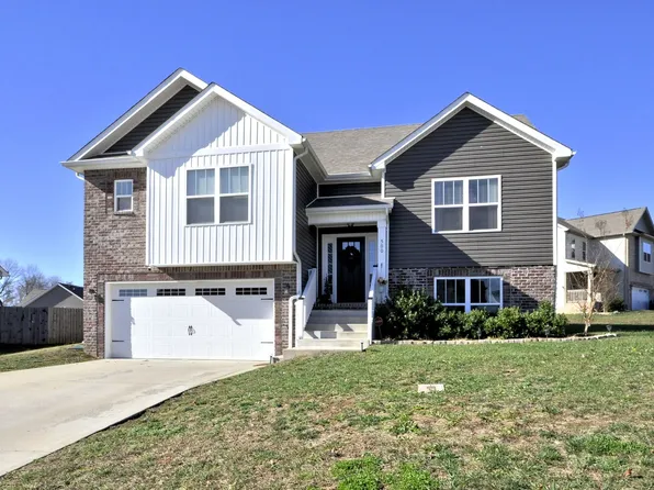 500 Macy Lynn Dr, Clarksville, TN 37042