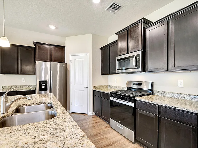 1006 Fannin St — Photo 15