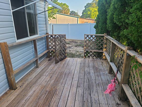 5th image of 482 S Greenway Dr