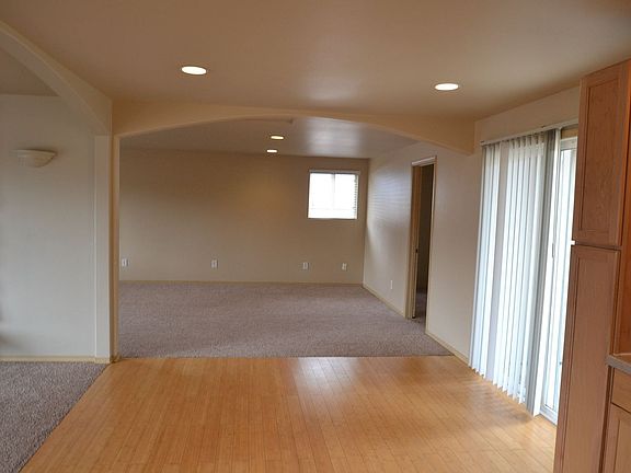 5th image of 6409 157th Street Ct E
