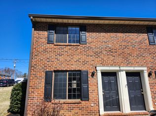 208-211 Straith St, Staunton, VA 24401