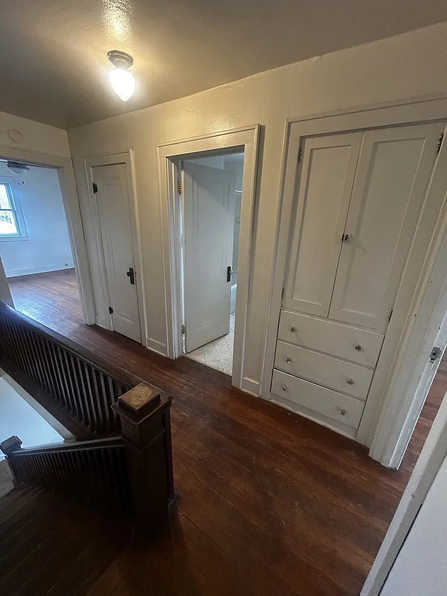 Building Photo - Washington Street Duplex