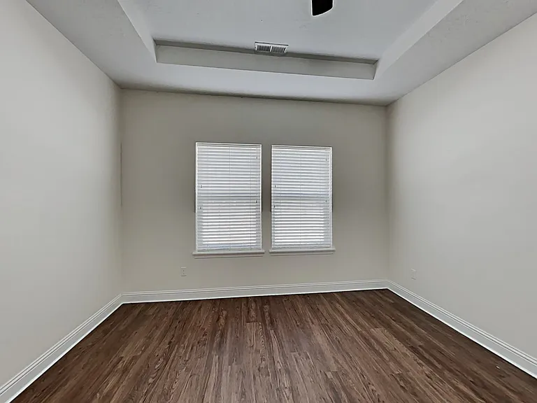 63 S Lancaster Dr — Photo 7