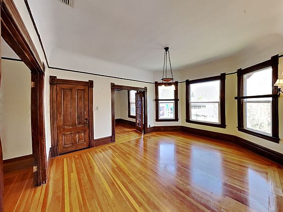 2nd image of 2626 J St APT 1