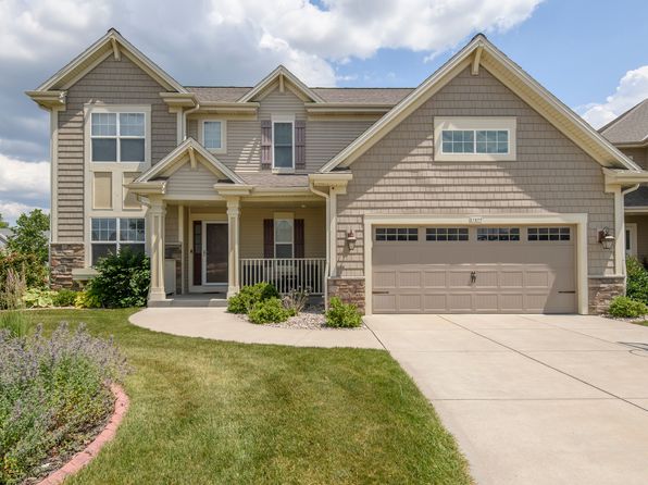 21679 S Weather Edge Cir