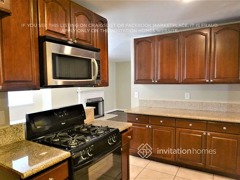 810 Trinidad Way — Photo 3