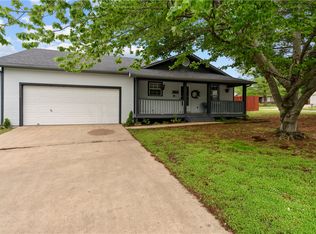 3346 W Cornell St, Fayetteville, AR 72704