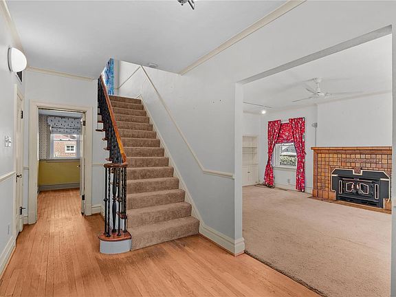 3rd image of 7337 Maryland Ave