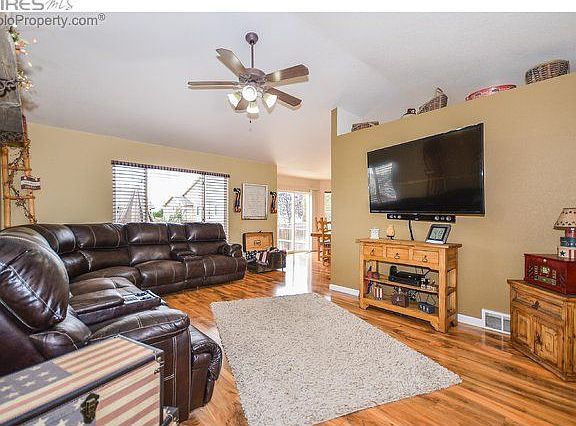 4th image of 903 Foxtail Ct