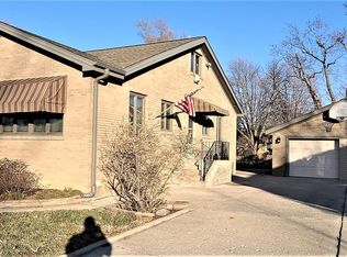 1106 Oregon Ave, Joliet, IL 60435