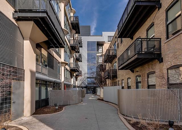 1st image of 1800 W Grace St APT 309