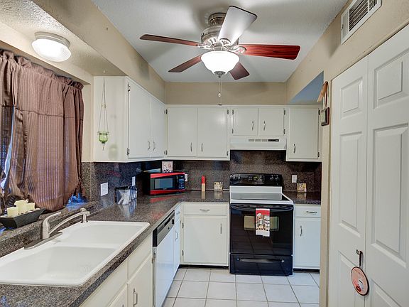 3rd image of 765 Highland Square Dr