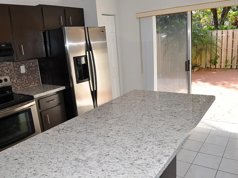 2141 SW 90th Ave #C-11 — Photo 5